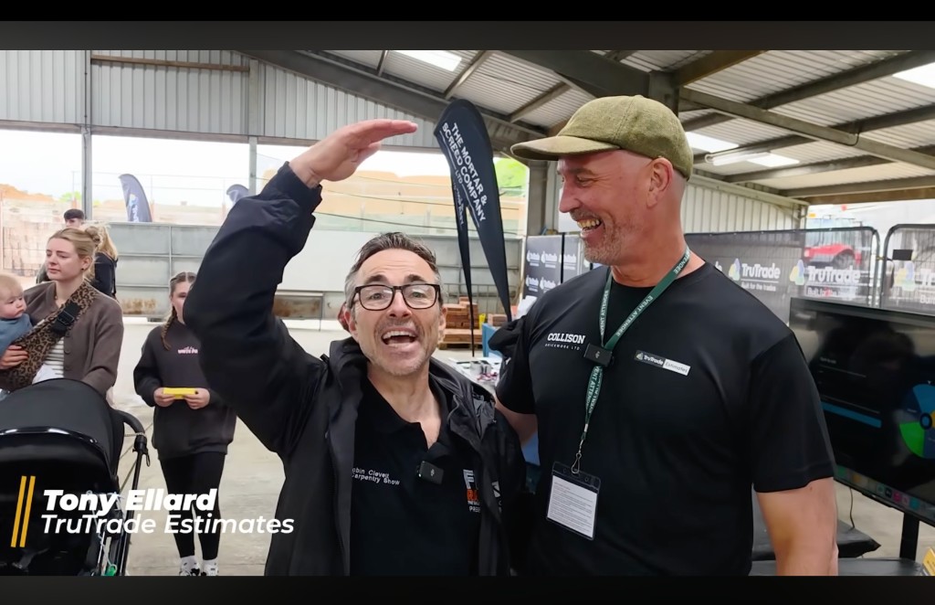 Handshake at the Guinness World Record bricklaying event